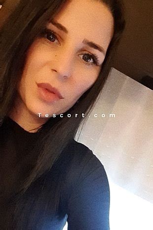 Escort Girl Chatou. Trouvez une belle Escorte Girl Chatou